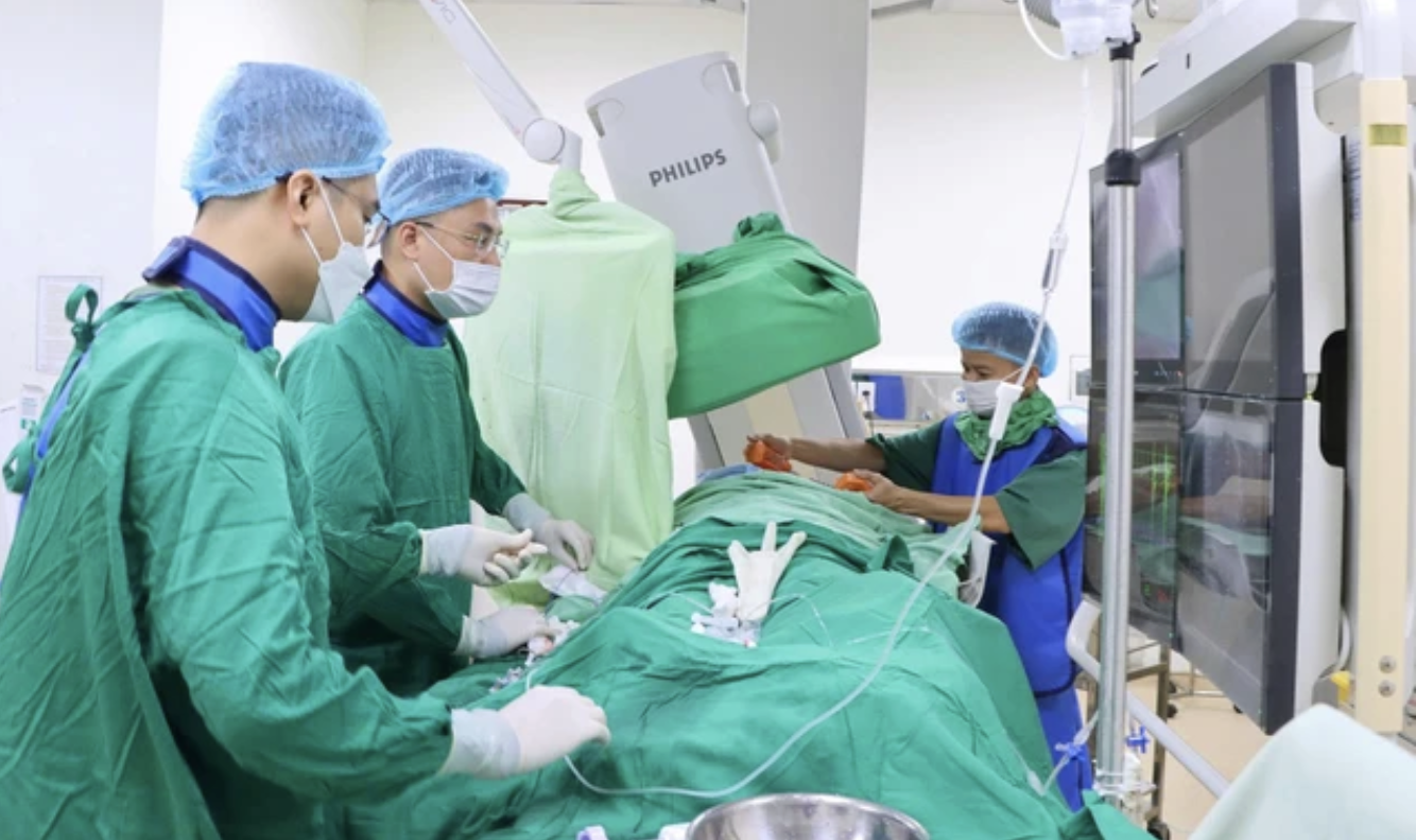 Nơi từng phút quyết định sinh mạng: hành trình “giữ nhịp tim” ở Bệnh viện Đa khoa Thái Bình